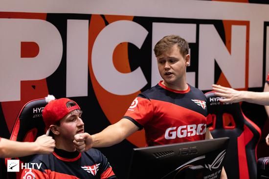 决胜巅峰游戏上线，能否打破王者荣耀的垄断